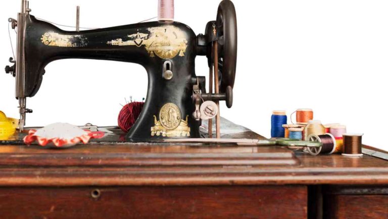 How To Thread A Singer Simple Sewing Machine