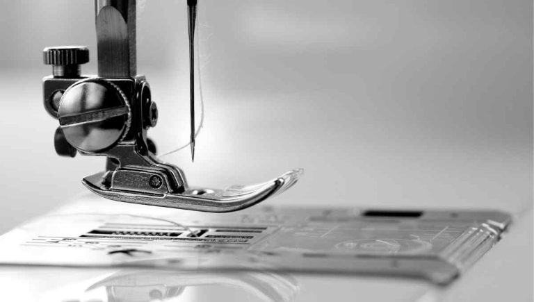 How to Set up a Singer Sewing Machine