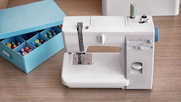 Best Sewing Machine With Table For Home Use