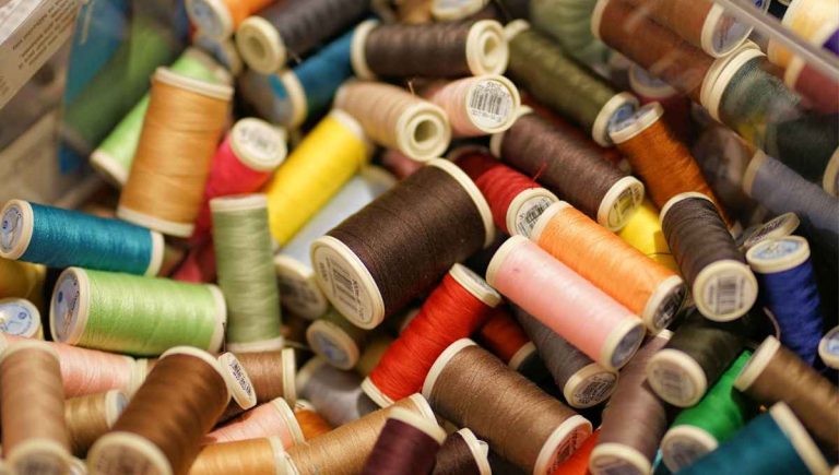 Best Thread for Sewing Cotton Fabric 2023